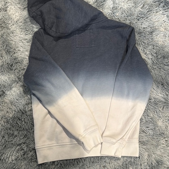 Abercrombie & Fitch Men's Gray and White Ombre Sweater - Picture 7 of 7